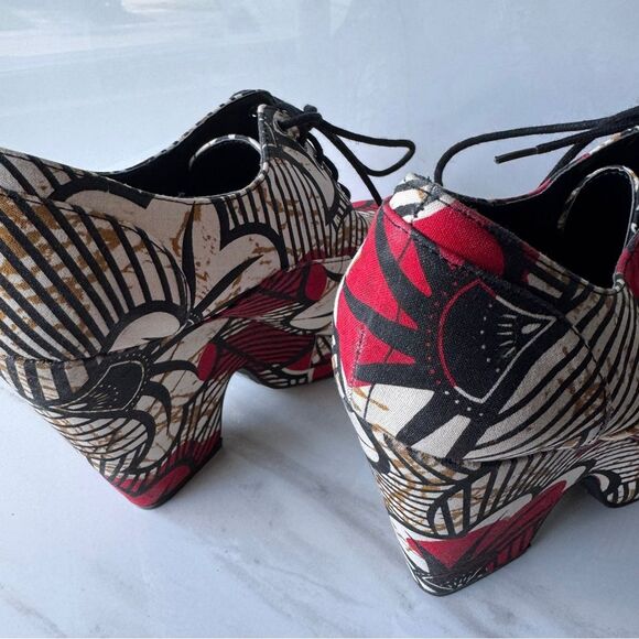 NWT Urban Outfitters Abstract Floral Motif Block Geo Heel | Women's 9 - Picture 9 of 15